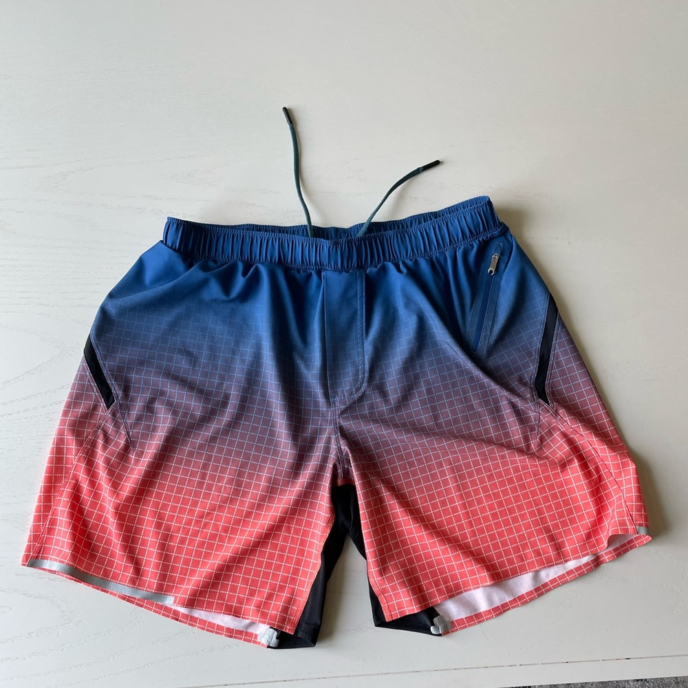 Lululemon Board Shorts Blue and Pink size LARGE 7”
